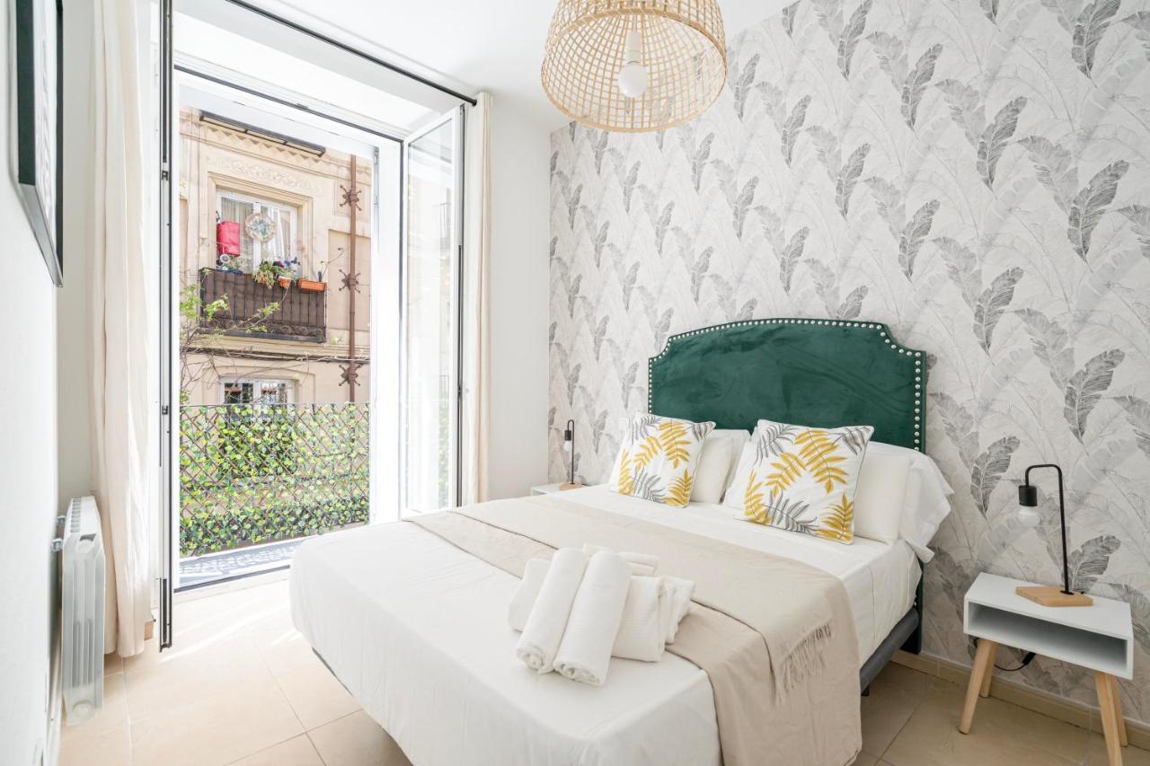 For You Rentals Elegante Y Bonito Apartamento Temporal En El Corazon De Madrid Inf1C Eksteriør billede